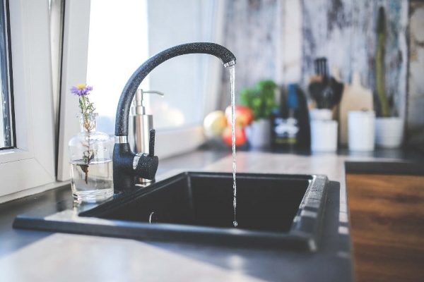 Eurofinsa inicia proyecto de agua potable en Riberalta